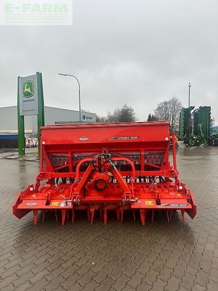 Kuhn integra 3003 24sd + hrb303d - Σπαρτική μηχανή: φωτογραφία 2 Kuhn integra 3003 24sd + hrb303d - Σπαρτική μηχανή: φωτογραφία 2