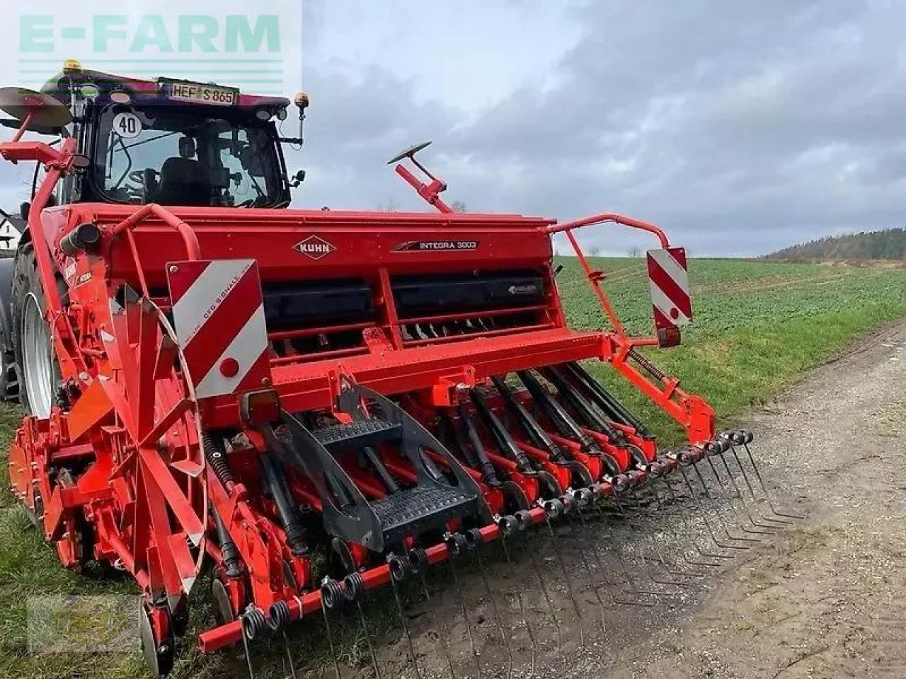 Kuhn integra 3003 sd - Σπαρτική με σβάρνα: φωτογραφία 1 Kuhn integra 3003 sd - Σπαρτική με σβάρνα: φωτογραφία 1