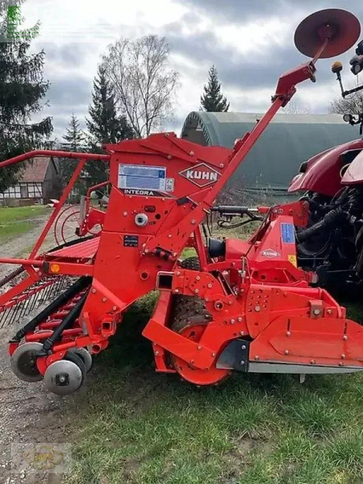 Kuhn integra 3003 sd - Σπαρτική με σβάρνα: φωτογραφία 5 Kuhn integra 3003 sd - Σπαρτική με σβάρνα: φωτογραφία 5