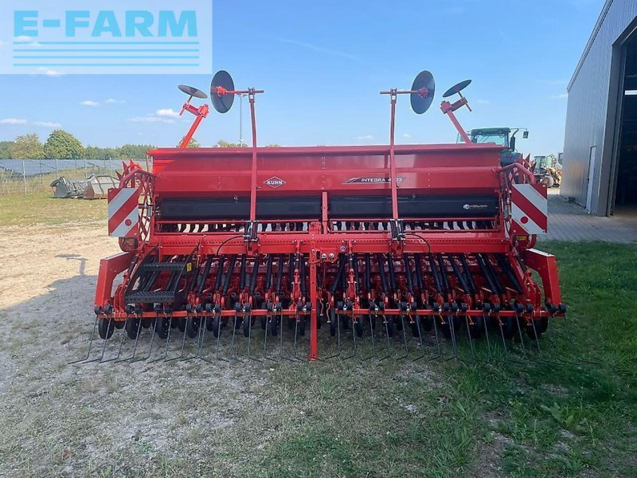 Kuhn integra 4003 - Σπαρτική μηχανή: φωτογραφία 2 Kuhn integra 4003 - Σπαρτική μηχανή: φωτογραφία 2