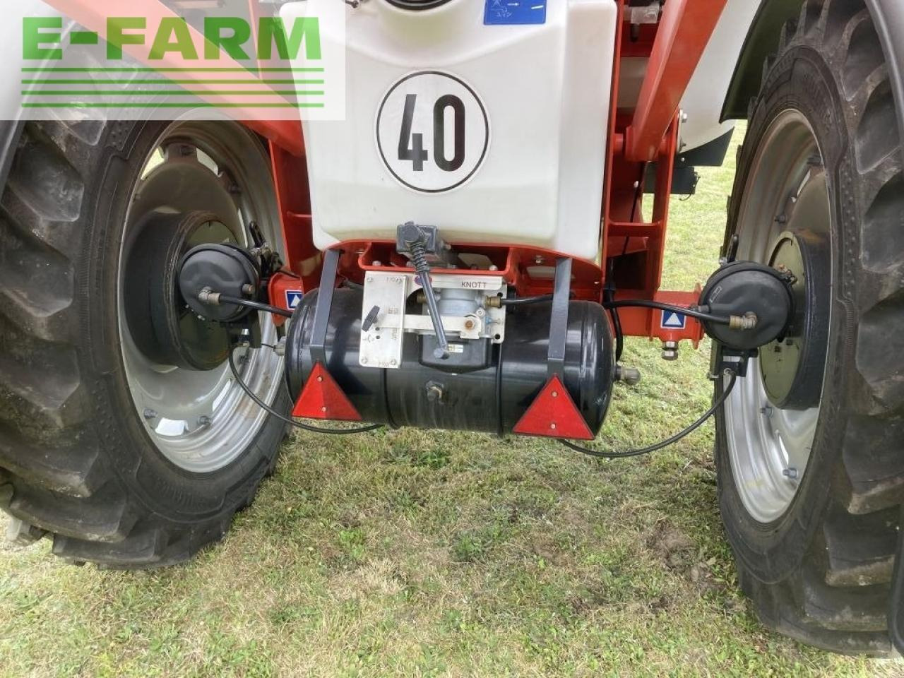 Kuhn lexis 3000 - Συρόμενο ψεκαστικό: φωτογραφία 5 Kuhn lexis 3000 - Συρόμενο ψεκαστικό: φωτογραφία 5