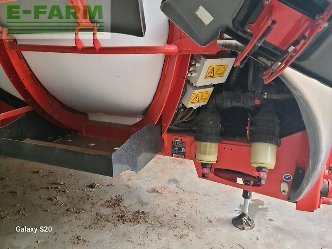 Kuhn metris 4102 - Συρόμενο ψεκαστικό: φωτογραφία 5 Kuhn metris 4102 - Συρόμενο ψεκαστικό: φωτογραφία 5