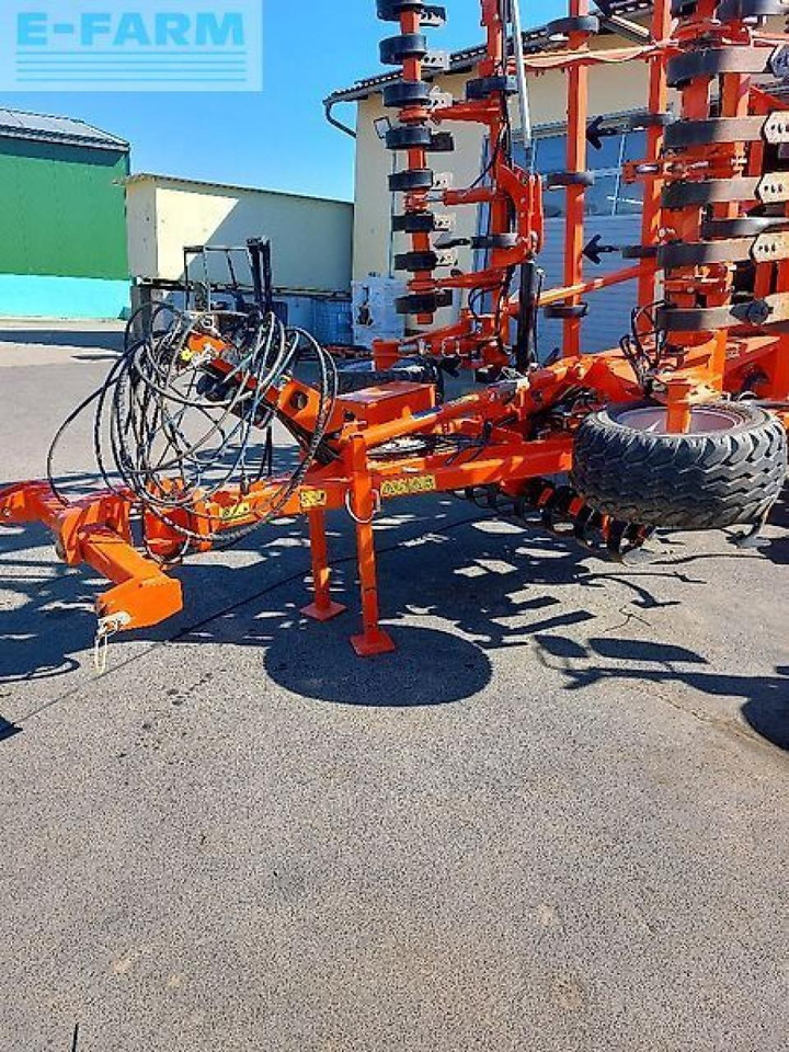 Kuhn prolander 7500 mit upgrade der zusätzl. stützrad - Σπαρτική με σβάρνα: φωτογραφία 3 Kuhn prolander 7500 mit upgrade der zusätzl. stützrad - Σπαρτική με σβάρνα: φωτογραφία 3