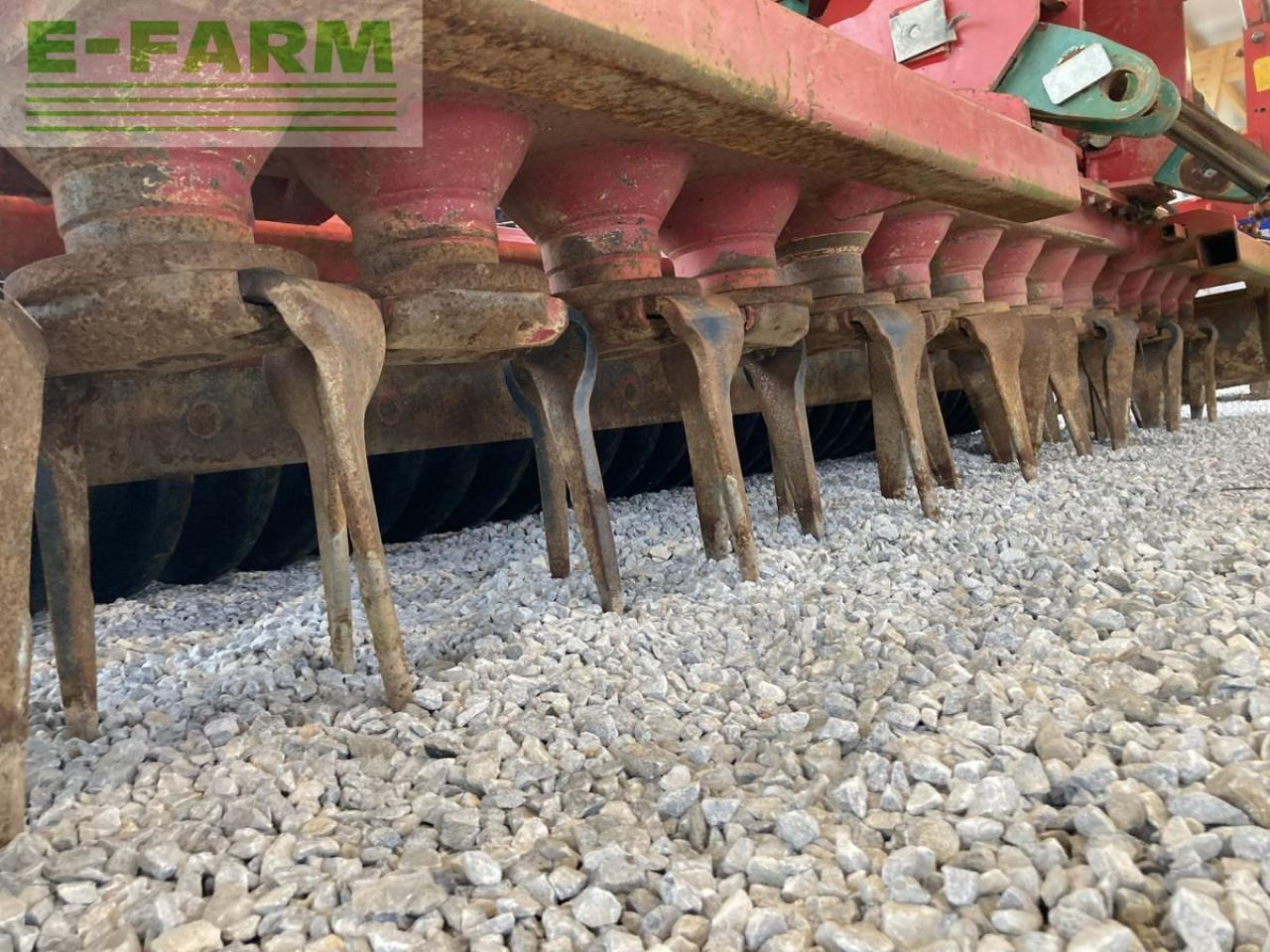 Kverneland ngs 101 mit kuhn venta lc 4000 - Σπαρτική με σβάρνα: φωτογραφία 2 Kverneland ngs 101 mit kuhn venta lc 4000 - Σπαρτική με σβάρνα: φωτογραφία 2