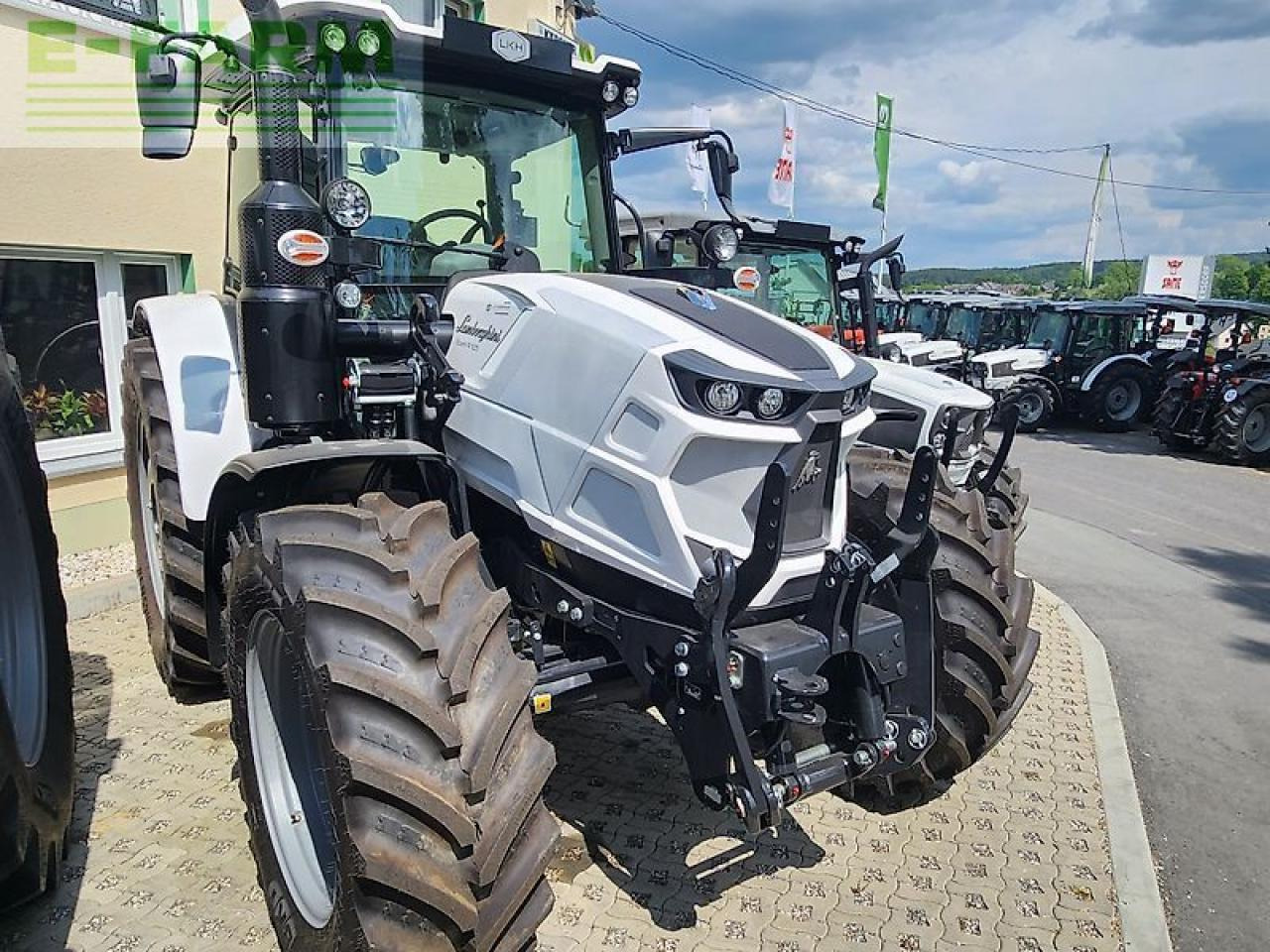 Lamborghini spark 125 - Τρακτέρ: φωτογραφία 3 Lamborghini spark 125 - Τρακτέρ: φωτογραφία 3