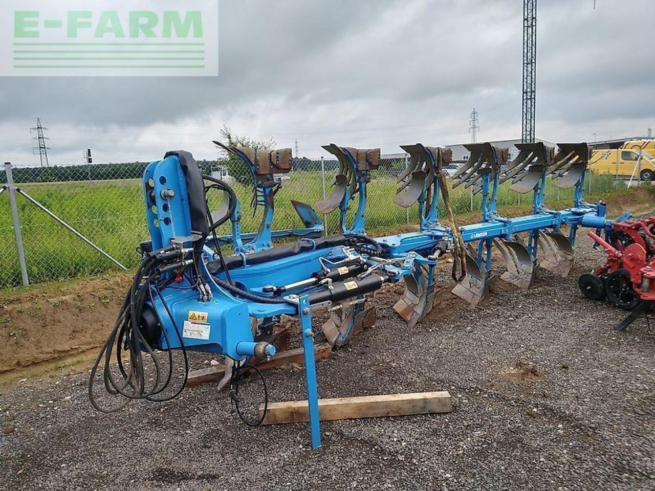 Lemken juwel8 v6l100 - Άροτρο: φωτογραφία 2 Lemken juwel8 v6l100 - Άροτρο: φωτογραφία 2
