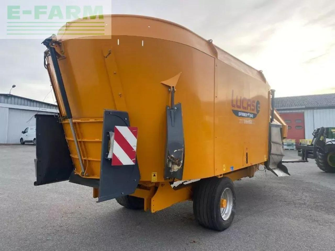 Lucas spirmixjet 240 - Μηχανηματα κτηνοτροφιασ: φωτογραφία 2 Lucas spirmixjet 240 - Μηχανηματα κτηνοτροφιασ: φωτογραφία 2