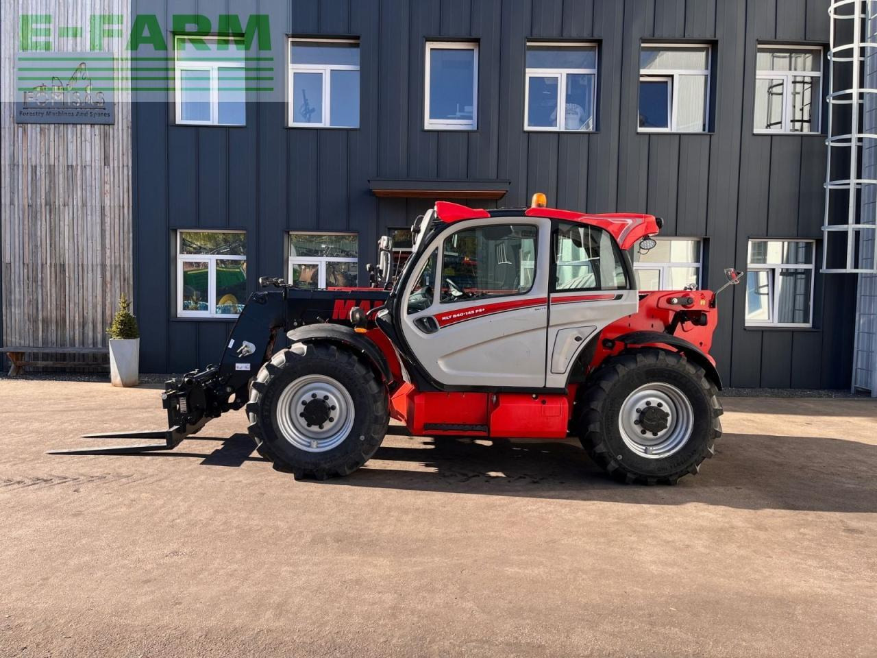 Manitou MLT 840 - Τηλεσκοπικός φορτωτής: φωτογραφία 1 Manitou MLT 840 - Τηλεσκοπικός φορτωτής: φωτογραφία 1