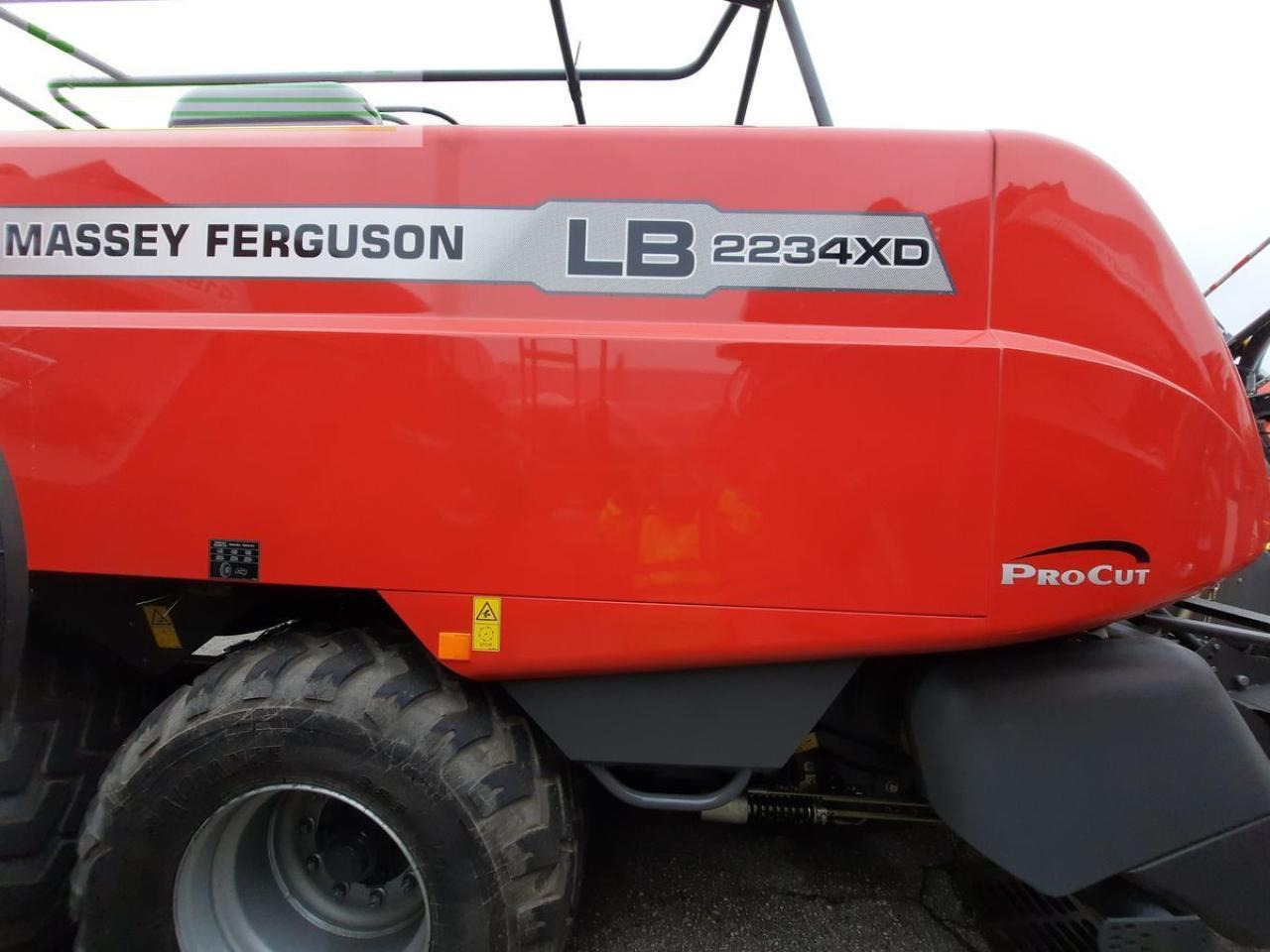 Χορτοδετική μηχανή τετράγωνες μπάλες Massey Ferguson 2234xdtc: φωτογραφία 7 Χορτοδετική μηχανή τετράγωνες μπάλες Massey Ferguson 2234xdtc: φωτογραφία 7