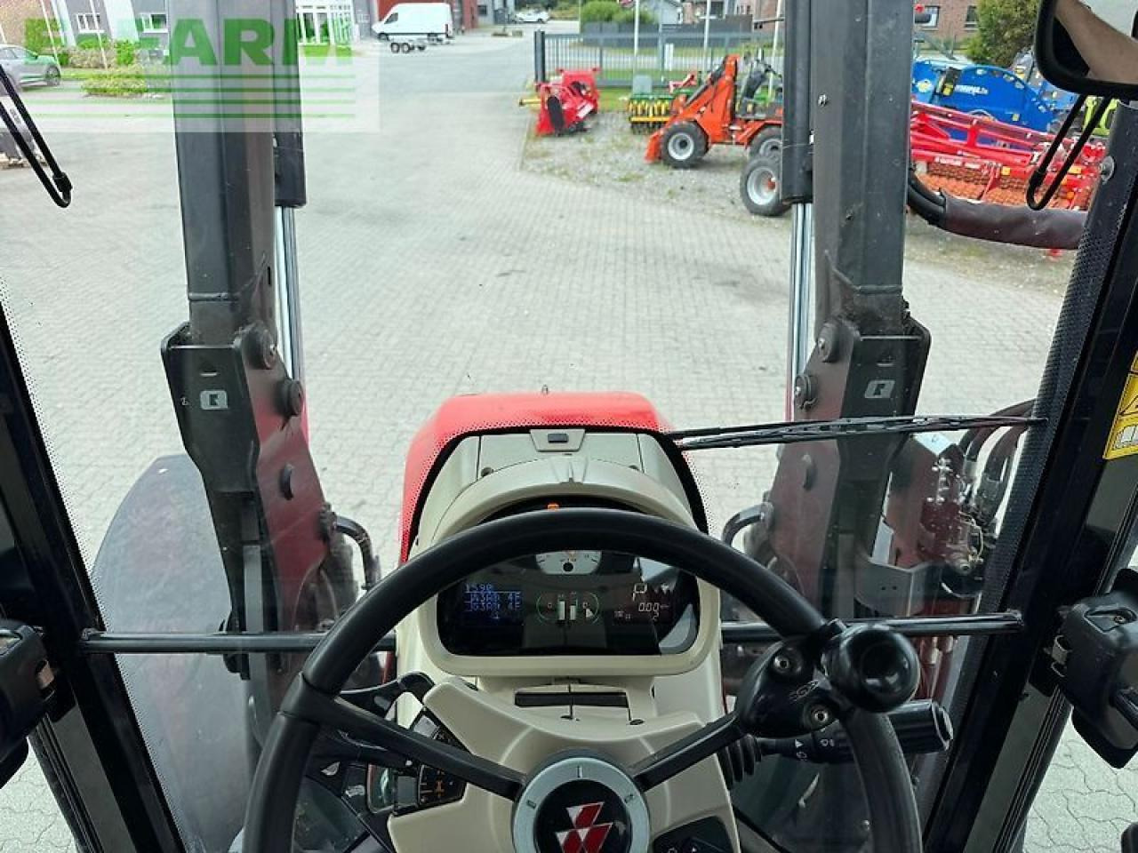 Massey Ferguson 5613 dyna-6 - Τρακτέρ: φωτογραφία 4 Massey Ferguson 5613 dyna-6 - Τρακτέρ: φωτογραφία 4