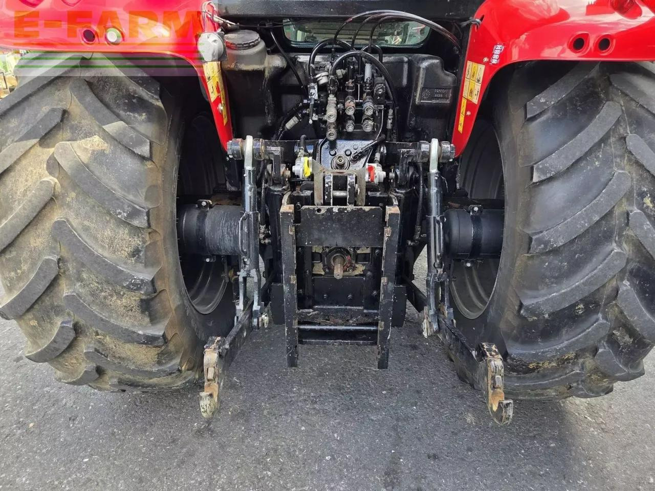 Massey Ferguson 6235-4 - Τρακτέρ: φωτογραφία 4 Massey Ferguson 6235-4 - Τρακτέρ: φωτογραφία 4