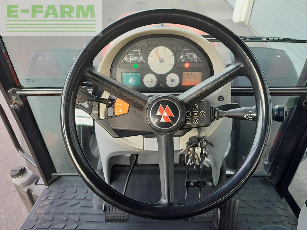 Τρακτέρ Massey Ferguson 6470-4: φωτογραφία 15 Τρακτέρ Massey Ferguson 6470-4: φωτογραφία 15