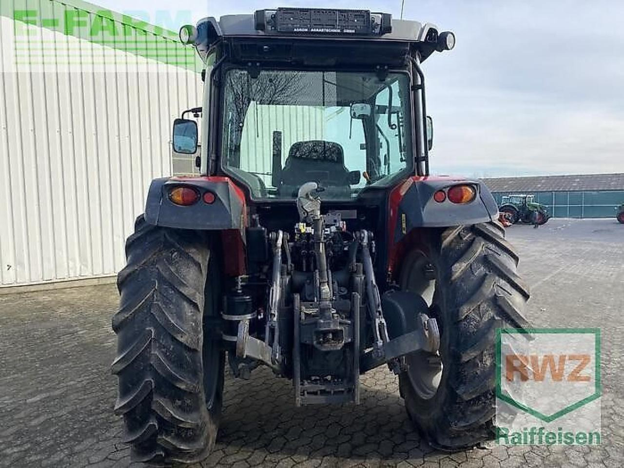 Massey Ferguson 6712 - Τρακτέρ: φωτογραφία 3 Massey Ferguson 6712 - Τρακτέρ: φωτογραφία 3