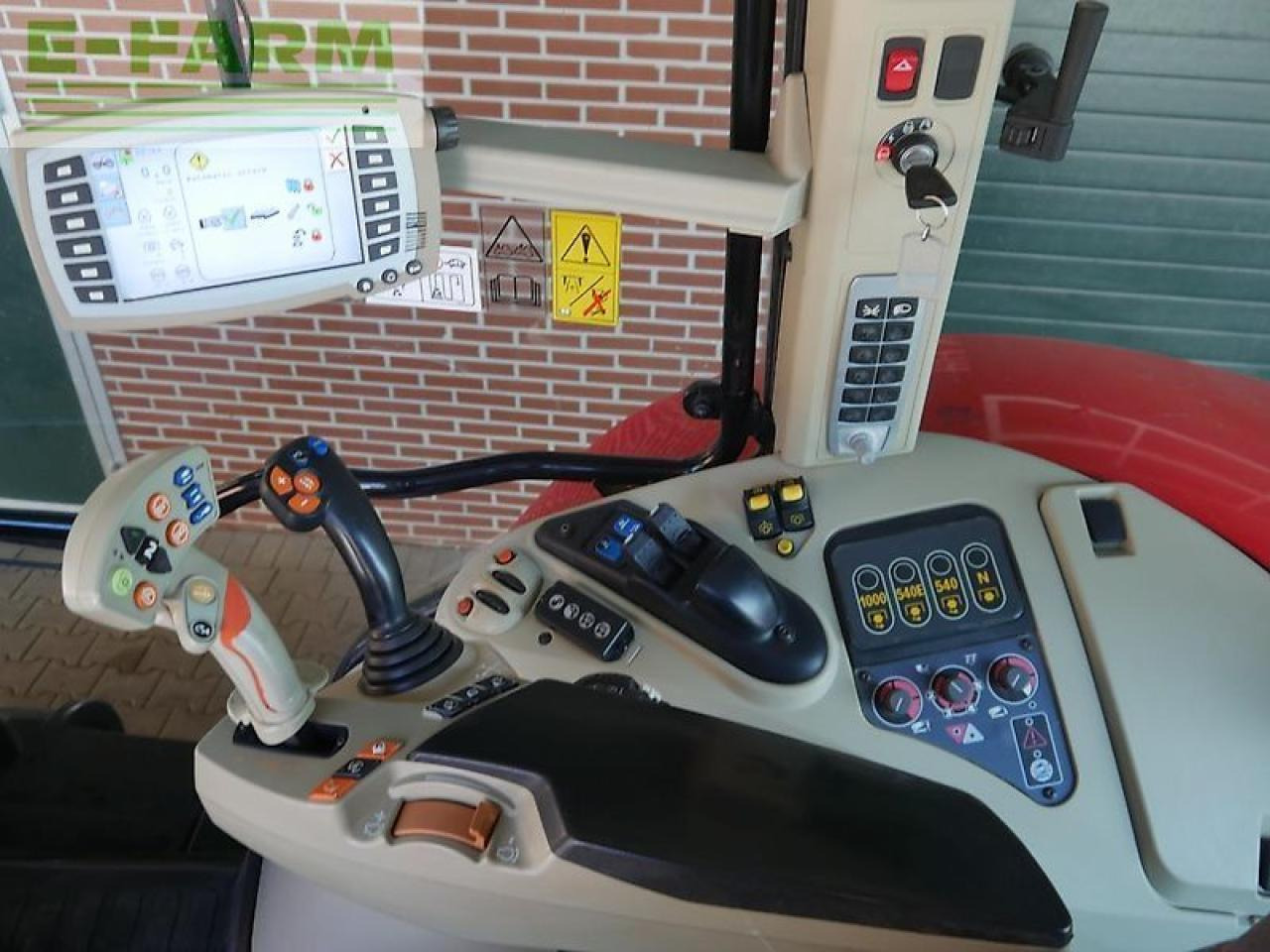 Τρακτέρ Massey Ferguson 7620 dyna-vt fzw frontlader: φωτογραφία 10