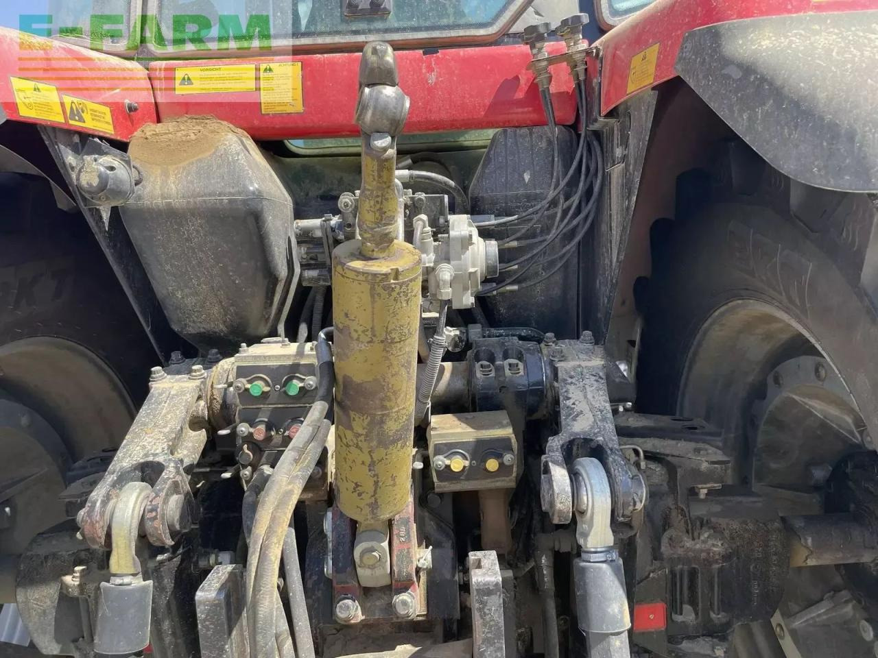 Massey Ferguson 8250-4 - Τρακτέρ: φωτογραφία 4 Massey Ferguson 8250-4 - Τρακτέρ: φωτογραφία 4