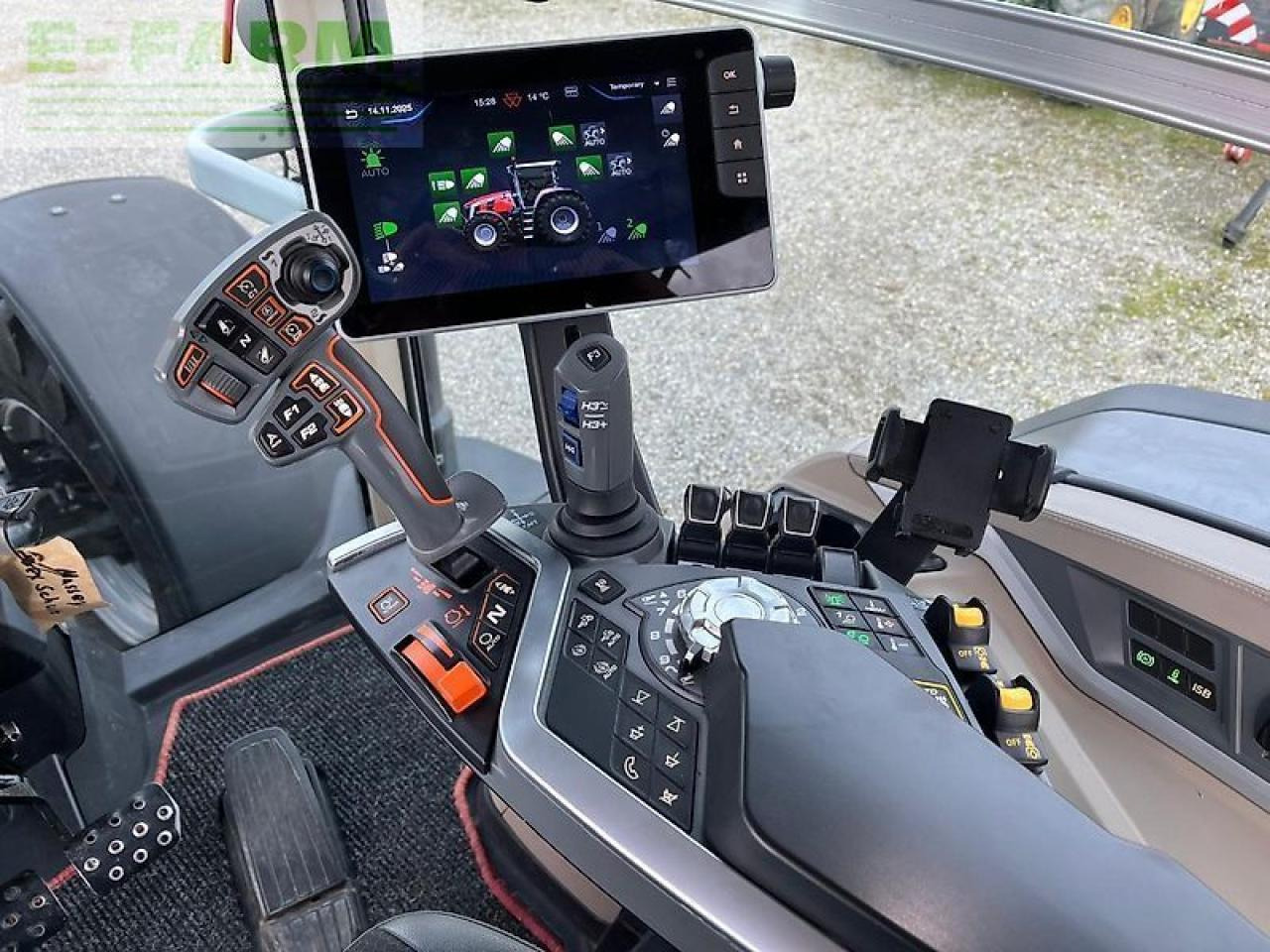 Τρακτέρ Massey Ferguson 8s.265: φωτογραφία 8