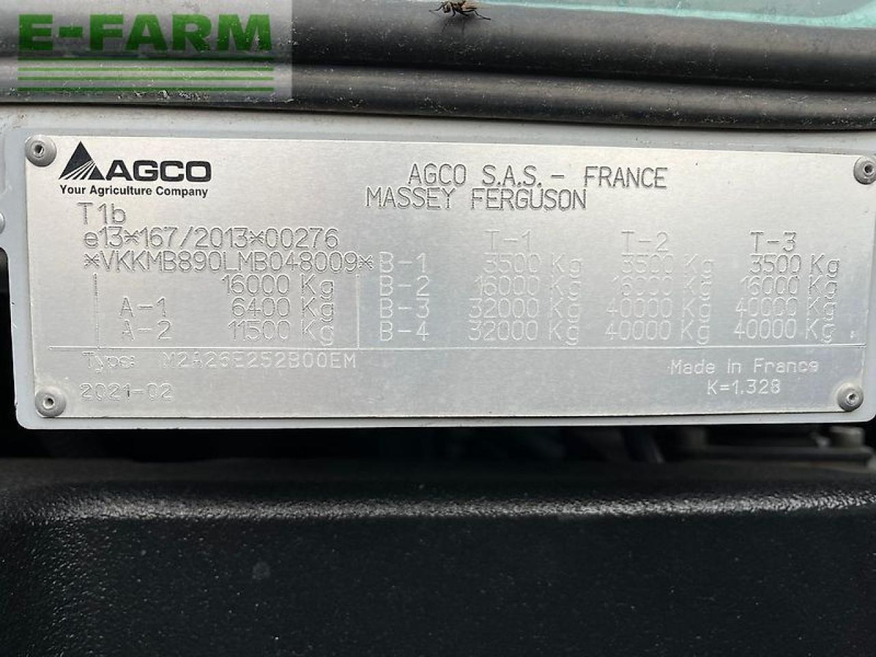 Τρακτέρ Massey Ferguson 8s.265: φωτογραφία 28