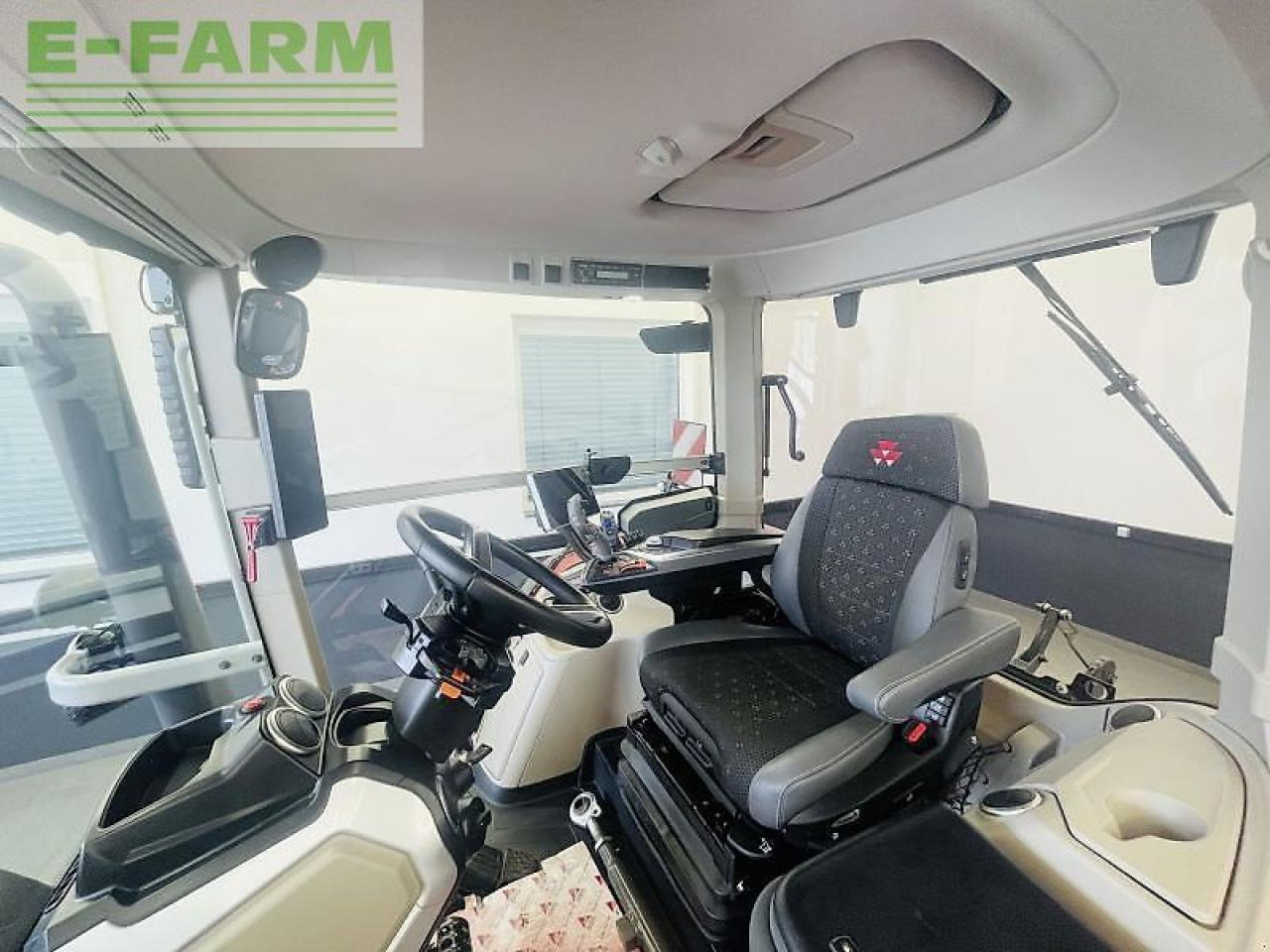 Τρακτέρ Massey Ferguson 8s.305 dyna-vt exclusive Exclusive: φωτογραφία 17 Τρακτέρ Massey Ferguson 8s.305 dyna-vt exclusive Exclusive: φωτογραφία 17