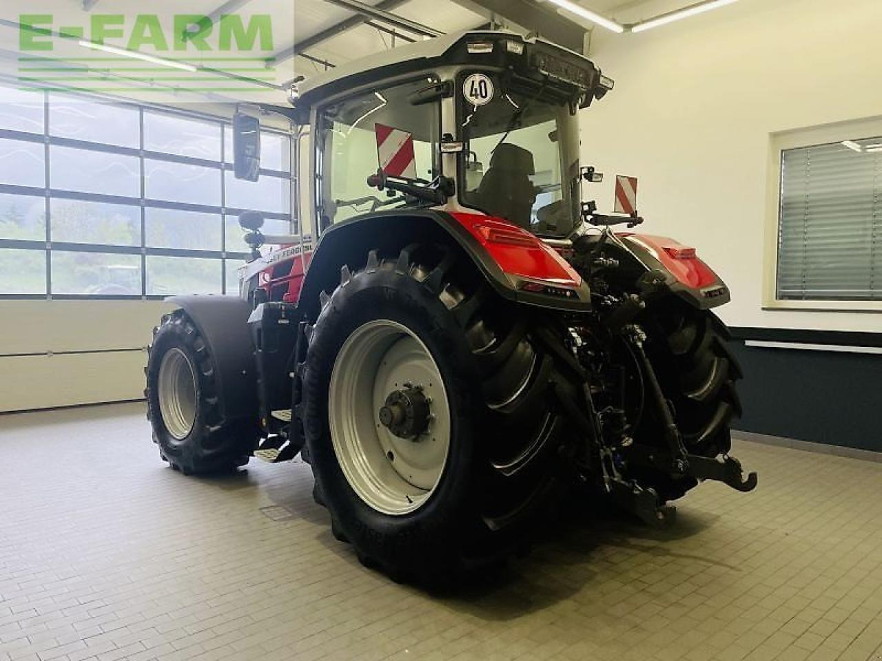Τρακτέρ Massey Ferguson 8s.305 dyna-vt exclusive Exclusive: φωτογραφία 8 Τρακτέρ Massey Ferguson 8s.305 dyna-vt exclusive Exclusive: φωτογραφία 8