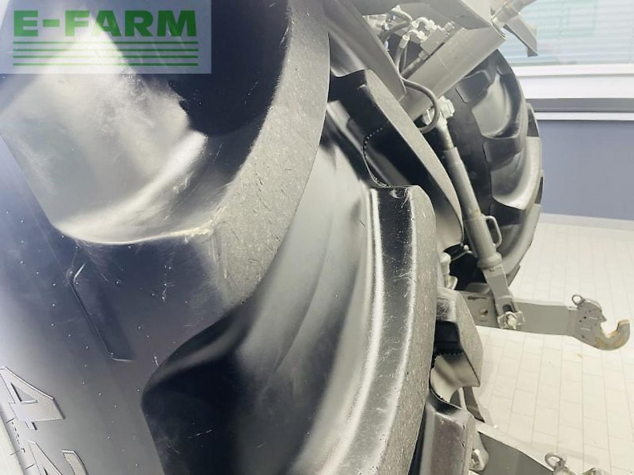 Τρακτέρ Massey Ferguson 8s.305 dyna-vt exclusive Exclusive: φωτογραφία 15 Τρακτέρ Massey Ferguson 8s.305 dyna-vt exclusive Exclusive: φωτογραφία 15