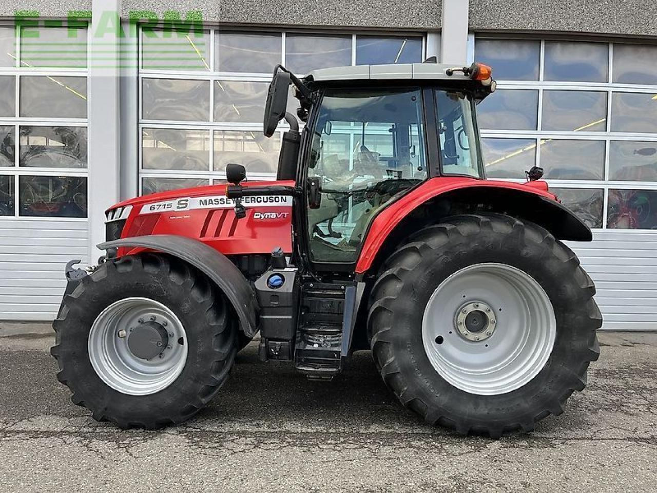 Massey Ferguson mf 6715 s dyna-vt exclusive Exclusive - Τρακτέρ: φωτογραφία 3 Massey Ferguson mf 6715 s dyna-vt exclusive Exclusive - Τρακτέρ: φωτογραφία 3