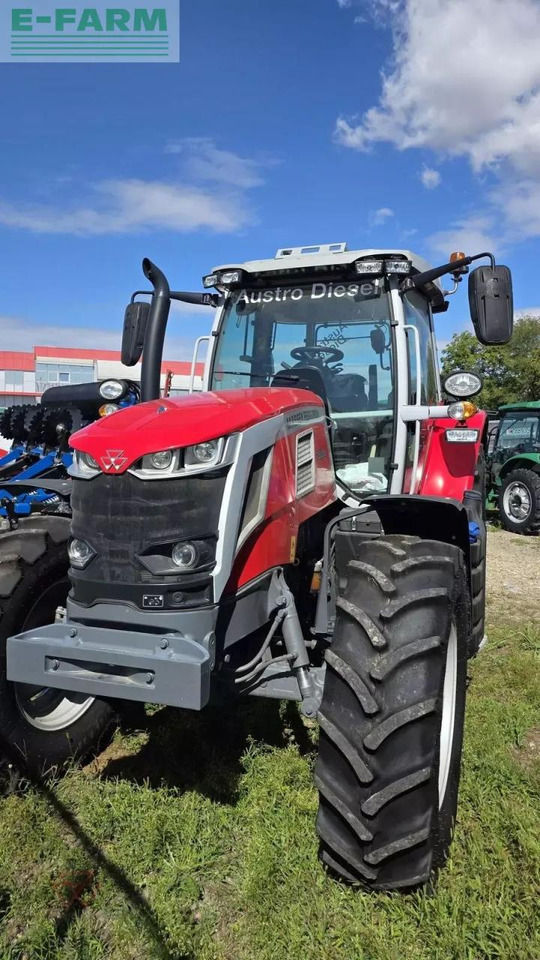 Massey Ferguson mf 7s.155 - Τρακτέρ: φωτογραφία 1 Massey Ferguson mf 7s.155 - Τρακτέρ: φωτογραφία 1