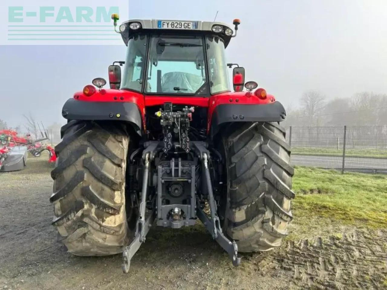 Massey Ferguson mf7724s - Τρακτέρ: φωτογραφία 5 Massey Ferguson mf7724s - Τρακτέρ: φωτογραφία 5
