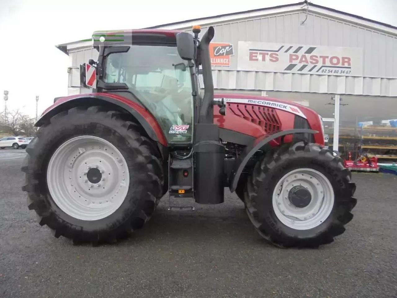 McCormick x7-624vt - Τρακτέρ: φωτογραφία 1 McCormick x7-624vt - Τρακτέρ: φωτογραφία 1