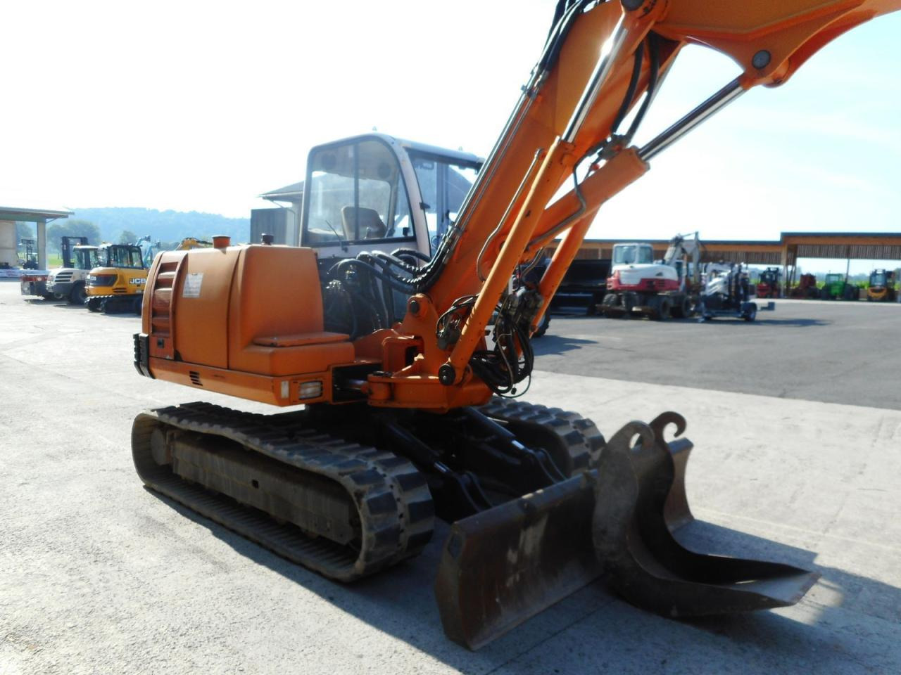Neuson 8002rd ( 7.900kg ) hydr. sw + verstellausleger - Μίνι εκσκαφέας: φωτογραφία 4 Neuson 8002rd ( 7.900kg ) hydr. sw + verstellausleger - Μίνι εκσκαφέας: φωτογραφία 4