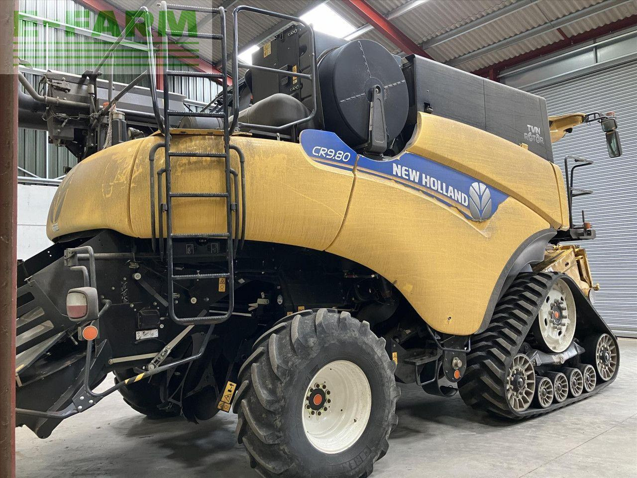 New Holland CR 9.80 - Θεριζοαλωνιστική μηχανή: φωτογραφία 3 New Holland CR 9.80 - Θεριζοαλωνιστική μηχανή: φωτογραφία 3