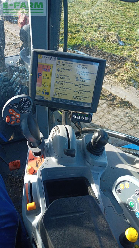 Τρακτέρ New Holland T5.140 AC AC: φωτογραφία 6