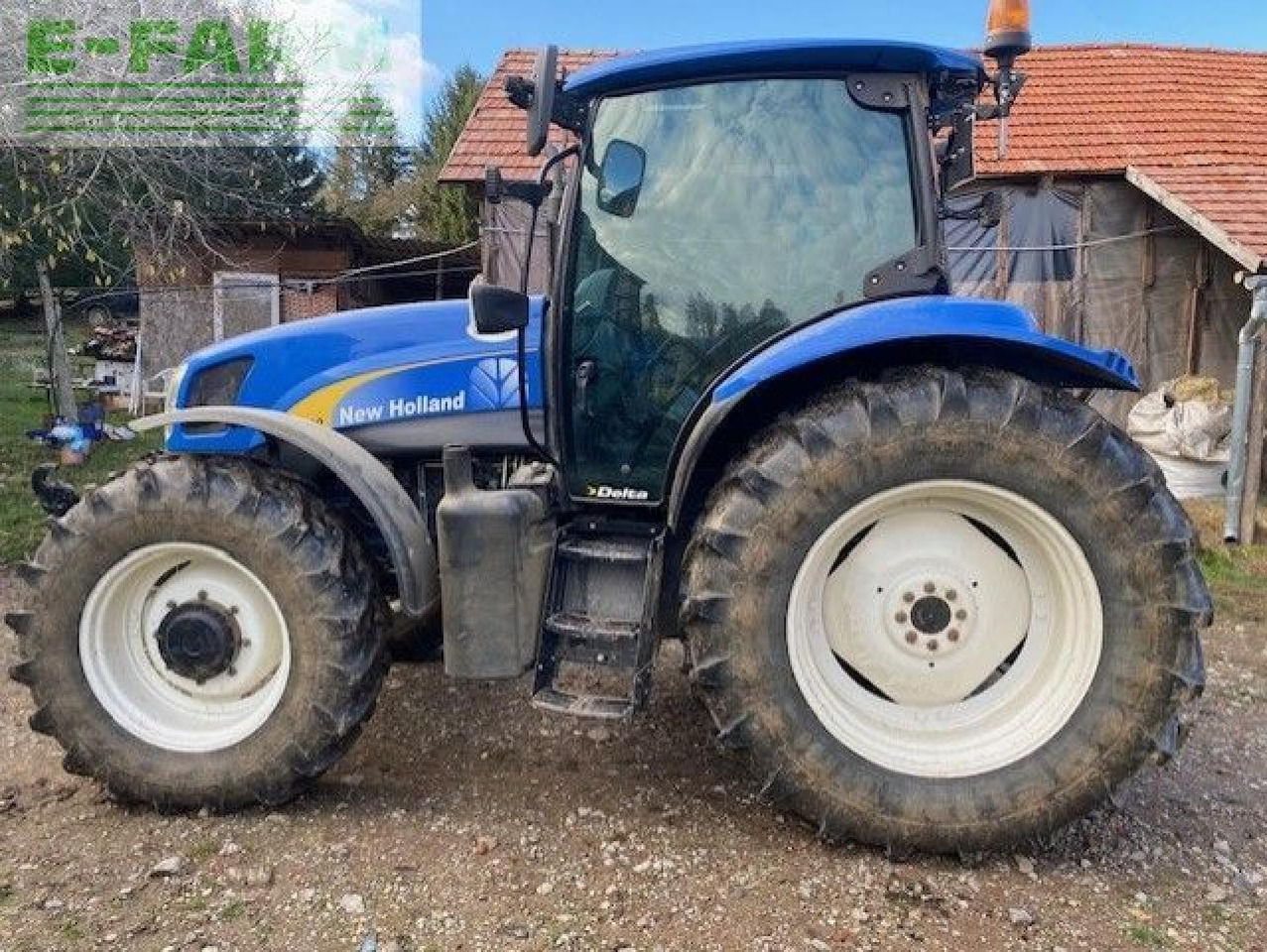 New Holland T6030 Delta Delta - Τρακτέρ: φωτογραφία 1 New Holland T6030 Delta Delta - Τρακτέρ: φωτογραφία 1