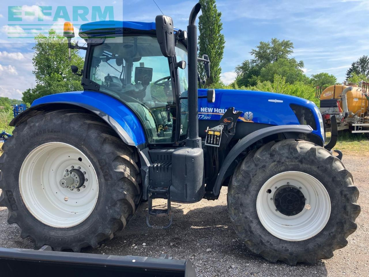 New Holland T7.220 - Τρακτέρ: φωτογραφία 5 New Holland T7.220 - Τρακτέρ: φωτογραφία 5