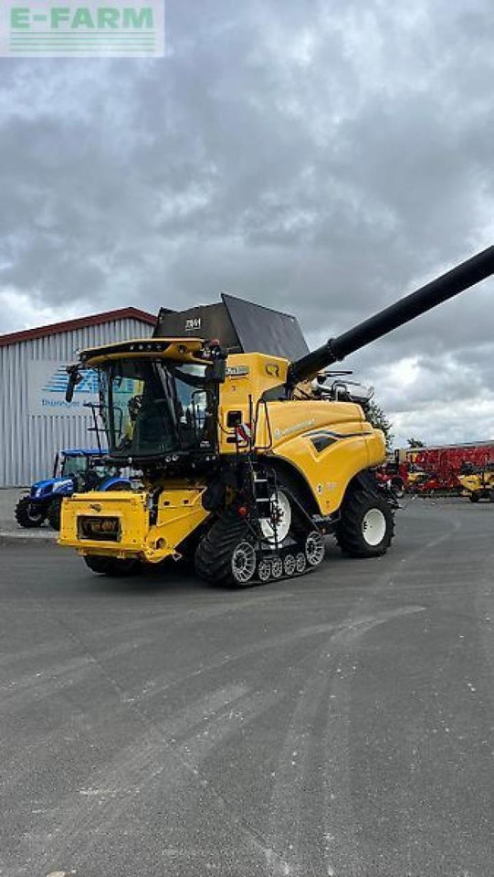 New Holland cr 8.80 raupe - Θεριζοαλωνιστική μηχανή: φωτογραφία 2 New Holland cr 8.80 raupe - Θεριζοαλωνιστική μηχανή: φωτογραφία 2