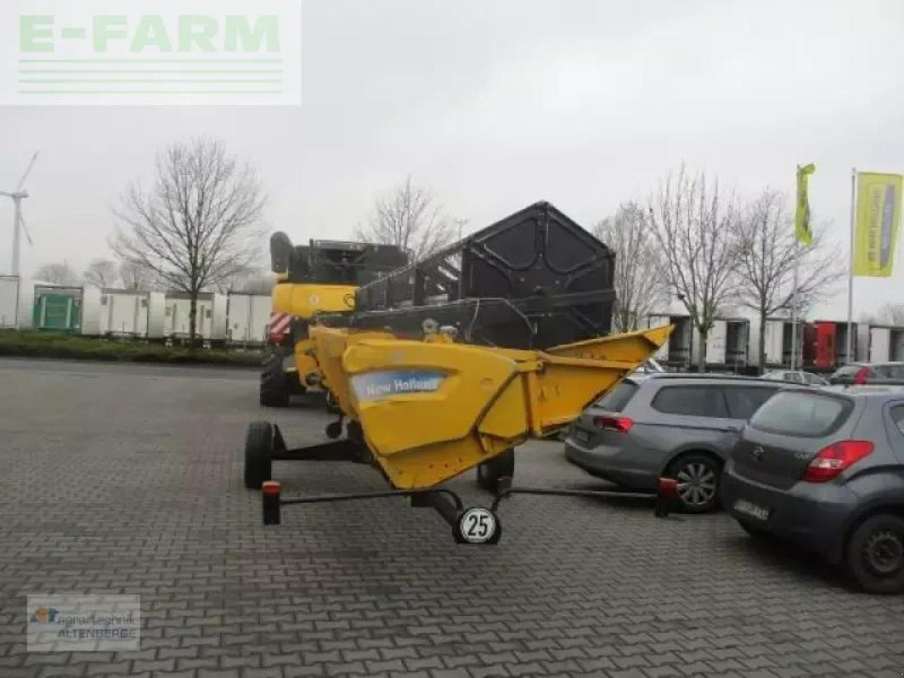 New Holland cr 9060 / cr9060 - Θεριζοαλωνιστική μηχανή: φωτογραφία 4 New Holland cr 9060 / cr9060 - Θεριζοαλωνιστική μηχανή: φωτογραφία 4