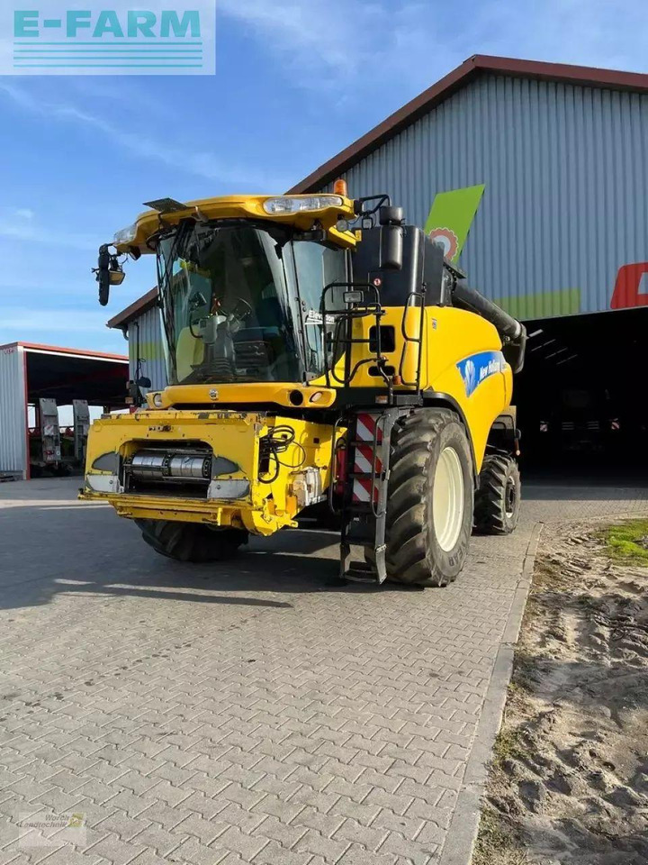New Holland cr 9070 - Θεριζοαλωνιστική μηχανή: φωτογραφία 1 New Holland cr 9070 - Θεριζοαλωνιστική μηχανή: φωτογραφία 1