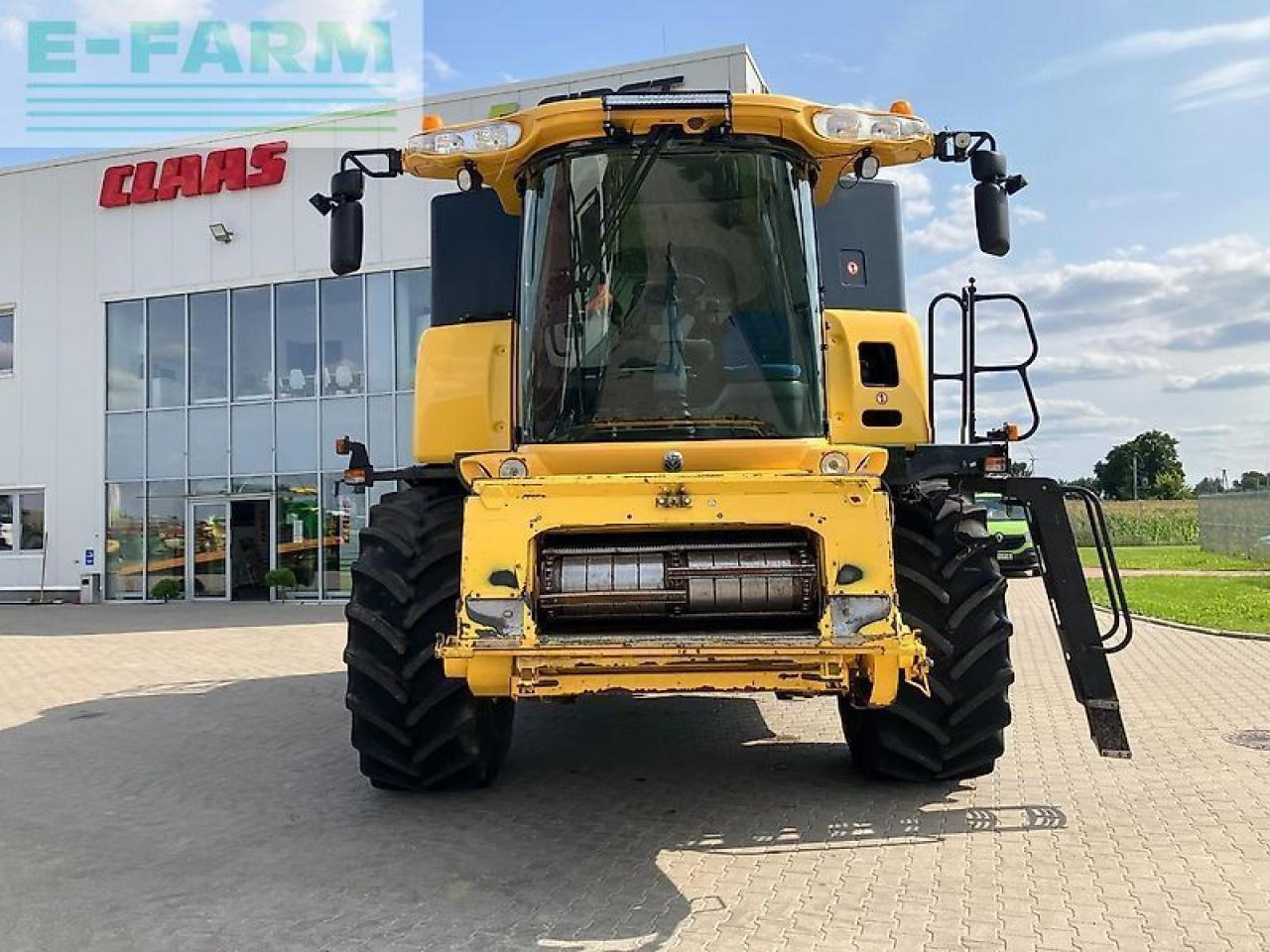 New Holland cr9090 - Θεριζοαλωνιστική μηχανή: φωτογραφία 2 New Holland cr9090 - Θεριζοαλωνιστική μηχανή: φωτογραφία 2