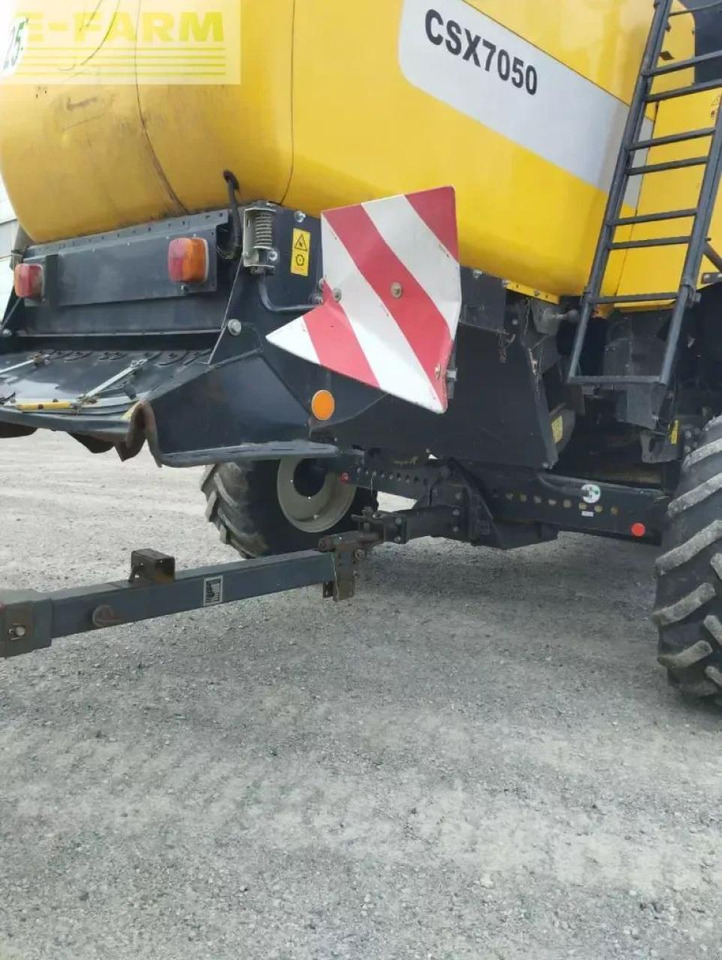 Θεριζοαλωνιστική μηχανή New Holland csx 7050: φωτογραφία 8