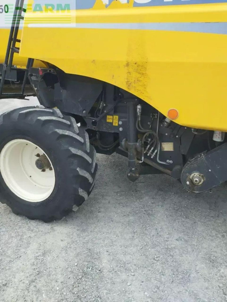 Θεριζοαλωνιστική μηχανή New Holland csx 7050: φωτογραφία 9
