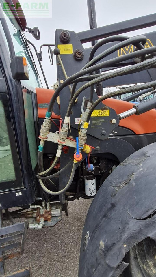 New Holland l 85 dt standard - Τρακτέρ: φωτογραφία 3 New Holland l 85 dt standard - Τρακτέρ: φωτογραφία 3
