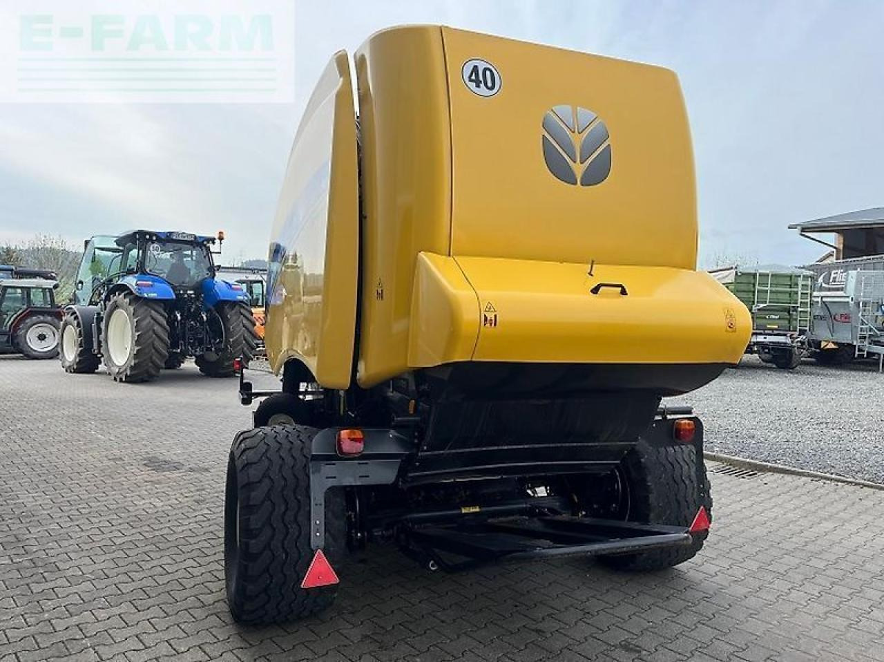 New Holland rb 180 c - Χορτοδετική μηχανή τετράγωνες μπάλες: φωτογραφία 4 New Holland rb 180 c - Χορτοδετική μηχανή τετράγωνες μπάλες: φωτογραφία 4