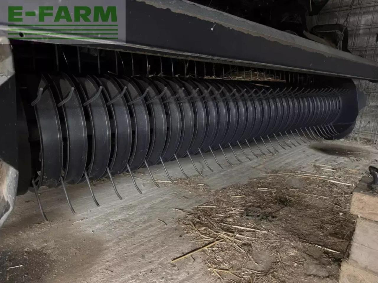 New Holland roll belt 180 - Χορτοδετική μηχανή τετράγωνες μπάλες: φωτογραφία 4 New Holland roll belt 180 - Χορτοδετική μηχανή τετράγωνες μπάλες: φωτογραφία 4