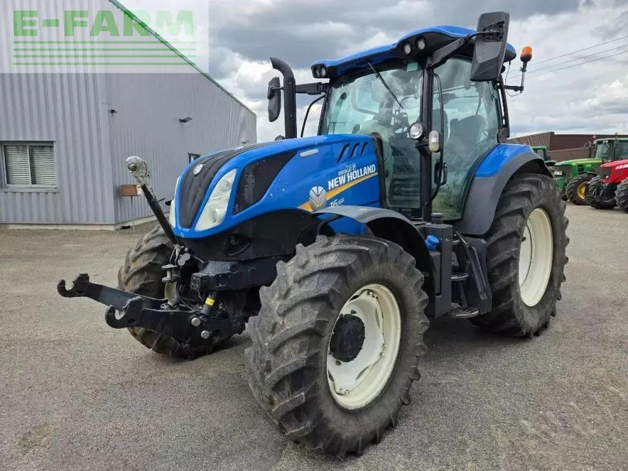 New Holland t.6 155 dc - Τρακτέρ: φωτογραφία 1 New Holland t.6 155 dc - Τρακτέρ: φωτογραφία 1