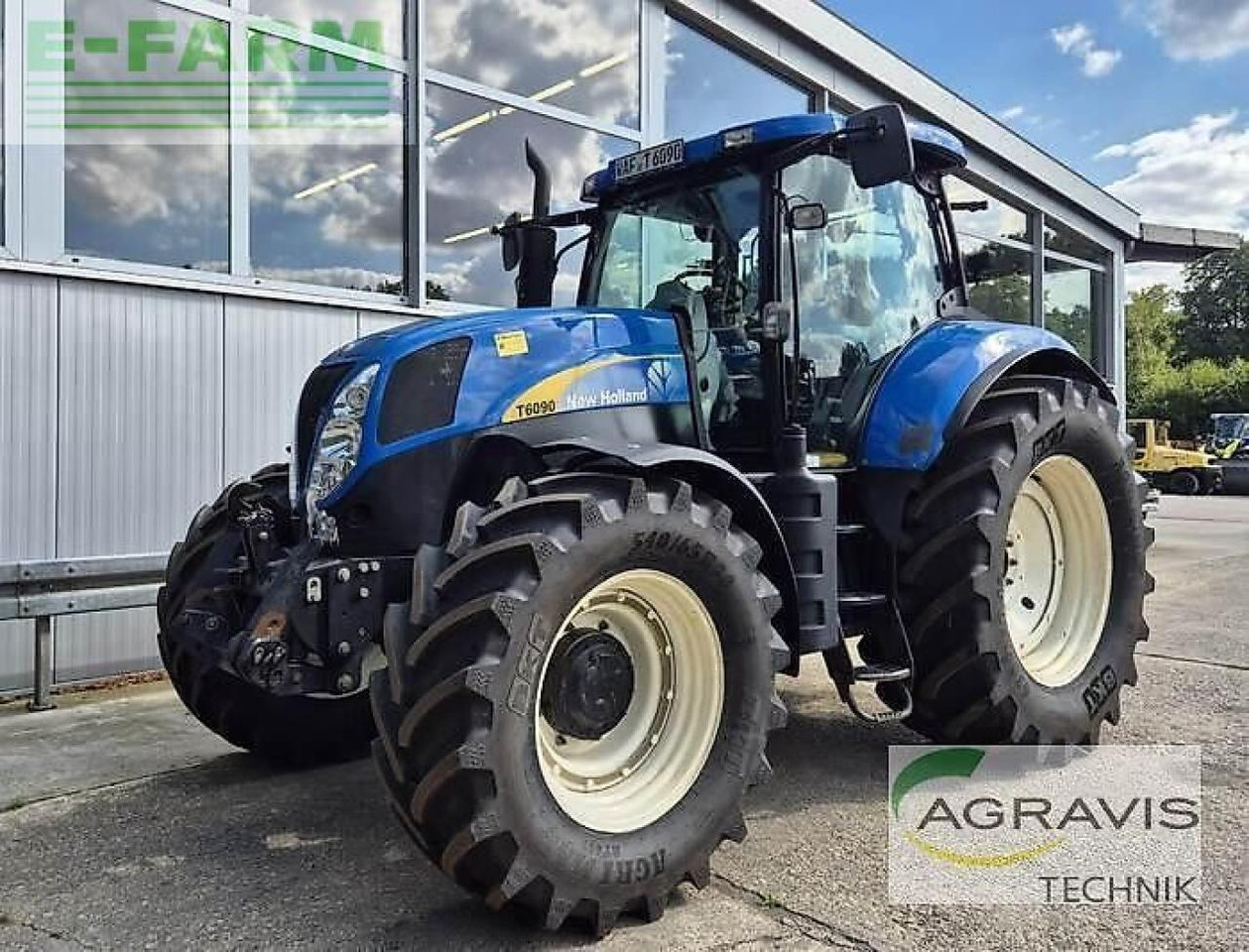New Holland t 6090 pc - Τρακτέρ: φωτογραφία 2 New Holland t 6090 pc - Τρακτέρ: φωτογραφία 2