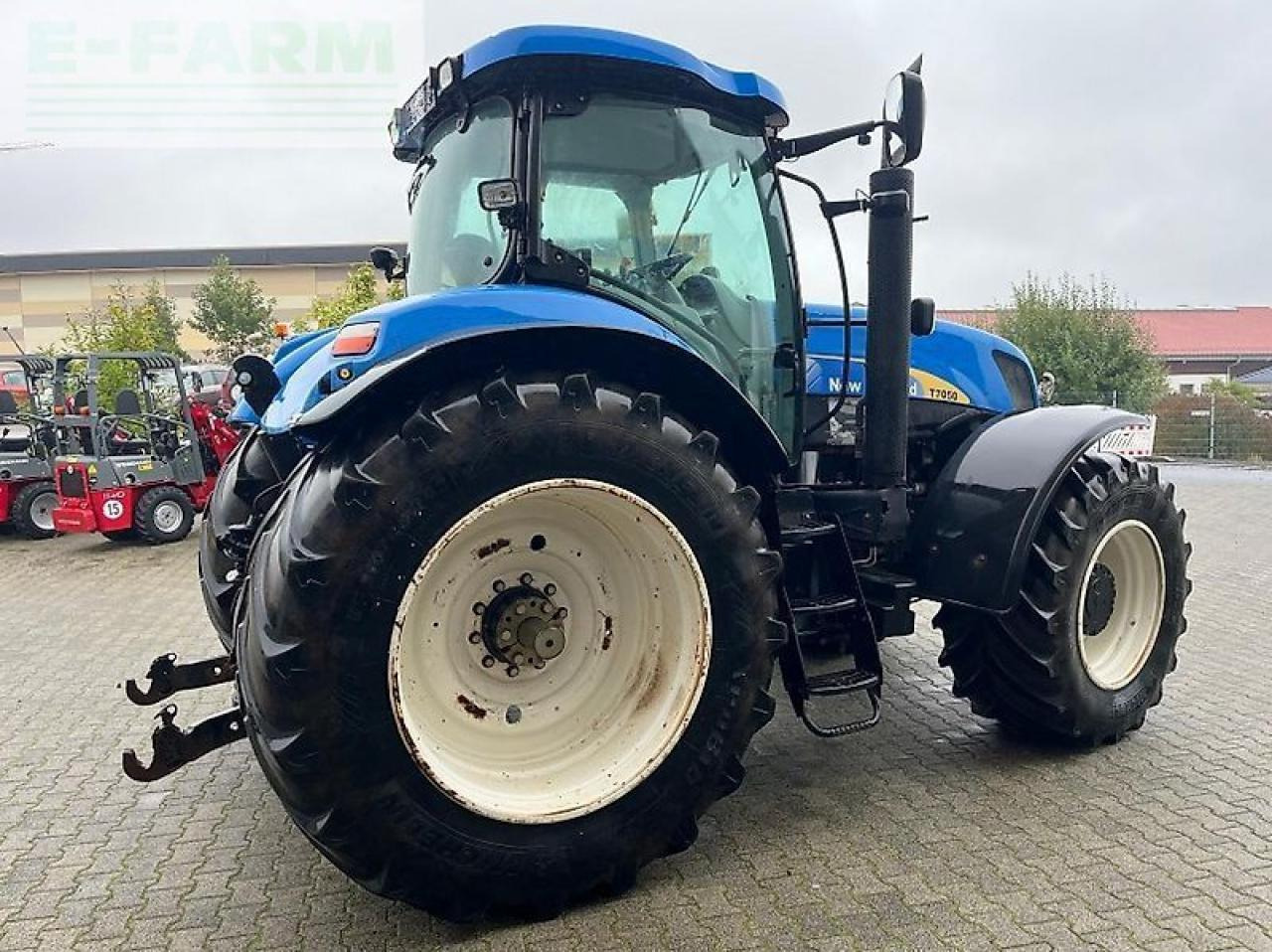 New Holland t 7050 pc PC - Τρακτέρ: φωτογραφία 4 New Holland t 7050 pc PC - Τρακτέρ: φωτογραφία 4