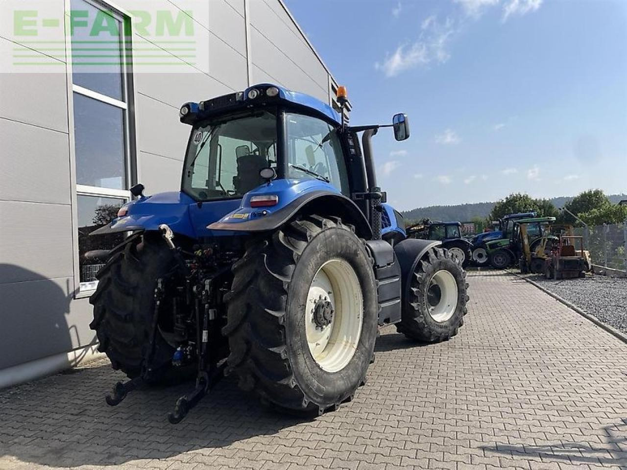 New Holland t 8.390 - Τρακτέρ: φωτογραφία 4 New Holland t 8.390 - Τρακτέρ: φωτογραφία 4