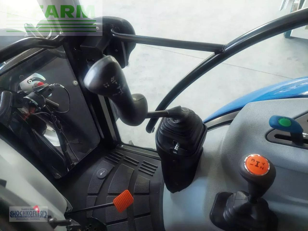 New Holland t4.75s stage v S - Τρακτέρ: φωτογραφία 4 New Holland t4.75s stage v S - Τρακτέρ: φωτογραφία 4