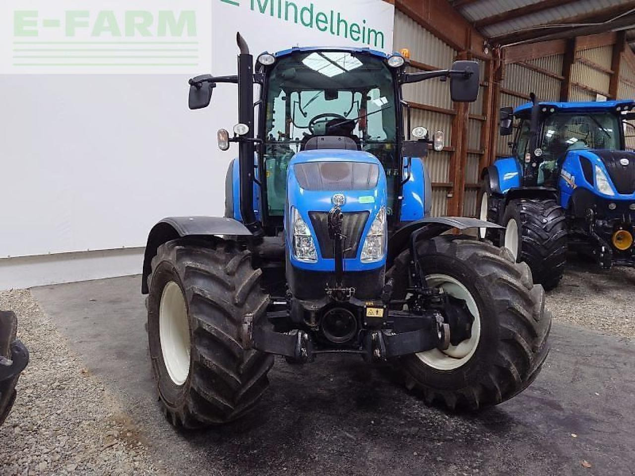 New Holland t5.115 electro command - Τρακτέρ: φωτογραφία 4 New Holland t5.115 electro command - Τρακτέρ: φωτογραφία 4