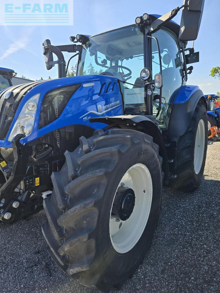 New Holland t5.140 dynamic command (stage v) - Τρακτέρ: φωτογραφία 3 New Holland t5.140 dynamic command (stage v) - Τρακτέρ: φωτογραφία 3
