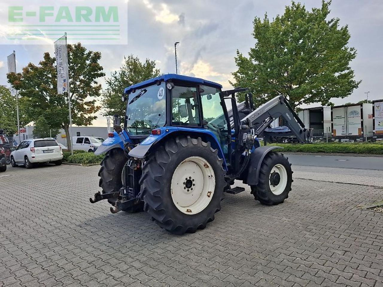 New Holland t5050 - Τρακτέρ: φωτογραφία 5 New Holland t5050 - Τρακτέρ: φωτογραφία 5